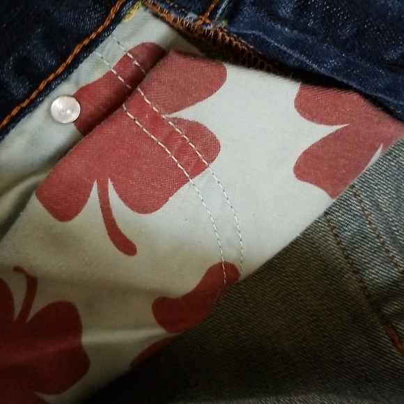 #100 EUC Lucky Brand mens Jean's 33x 33 relaxed straight - Picture 9 of 10